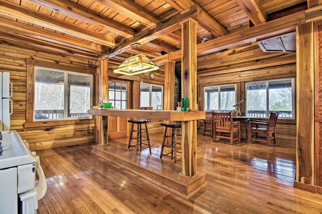 'Hawk's Nest Cabin' With Views, Near Peaks Of Otter - thumb 2