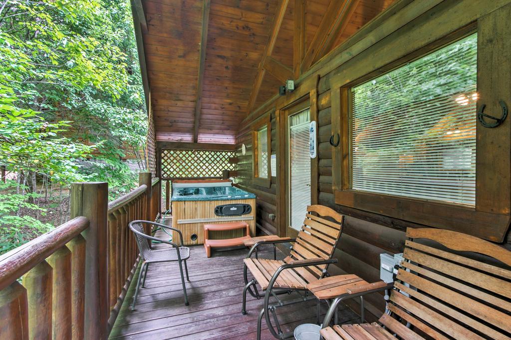 'Mountain Dream Cabin' With Hot Tub, 7Mi To Gatlinburg - thumb 1