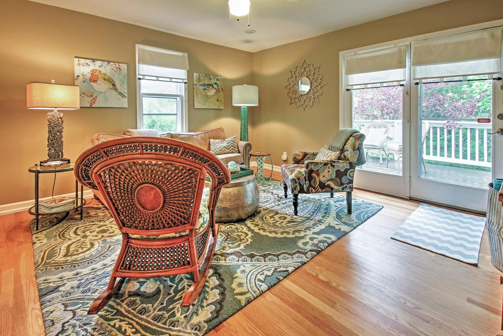 'The Peachtree Cottage' With Hot Tub In New Buffalo! - thumb 3