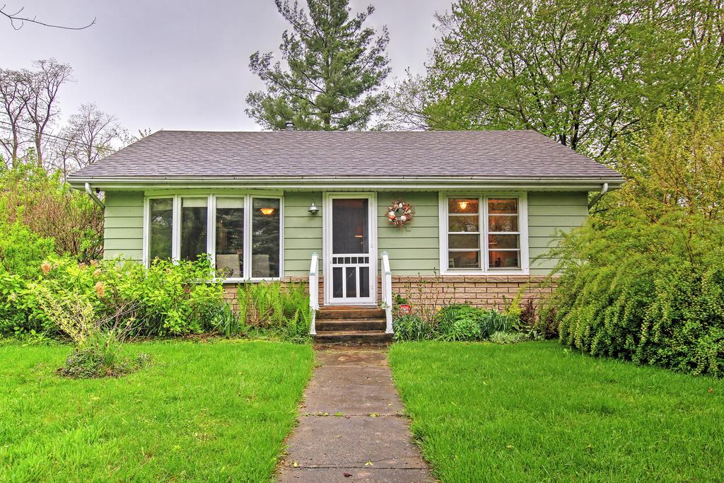 'The Peachtree Cottage' With Hot Tub In New Buffalo! - thumb 2