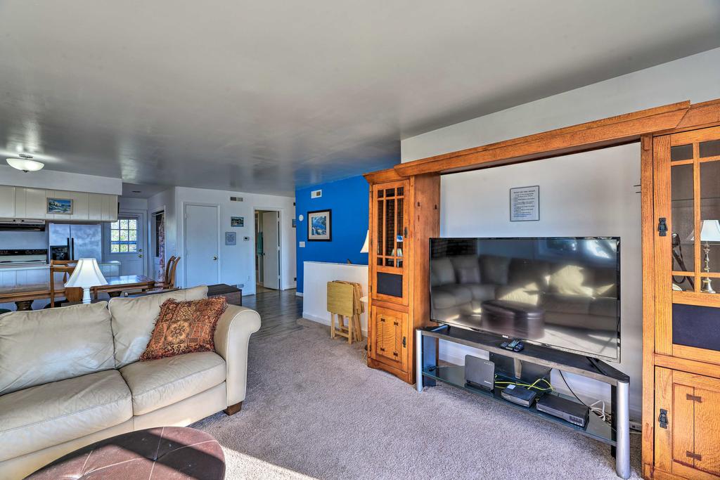 'West Of The Moon' Ocean Apt With Beach Access! - thumb 3