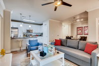 70 off - Coffee House - Top Location Work Or Fun 2BR/2.5 Bath - Pool Gym  Free Parking FV8 Accommodation Rooms