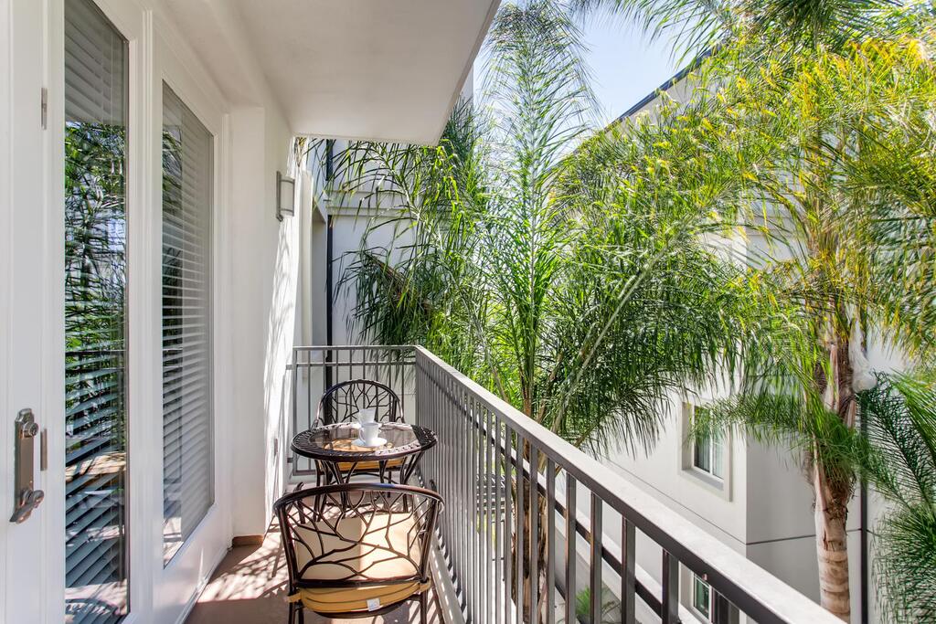 (75% Off) - March/April - Amazing Pet Friendly San Diego 2BR/2BATH -Free Parking! (FV6) - thumb 0