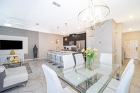 BM4903 Storey Lake Home 4/3 Private Pool  Free Waterpark Accommodation Rooms