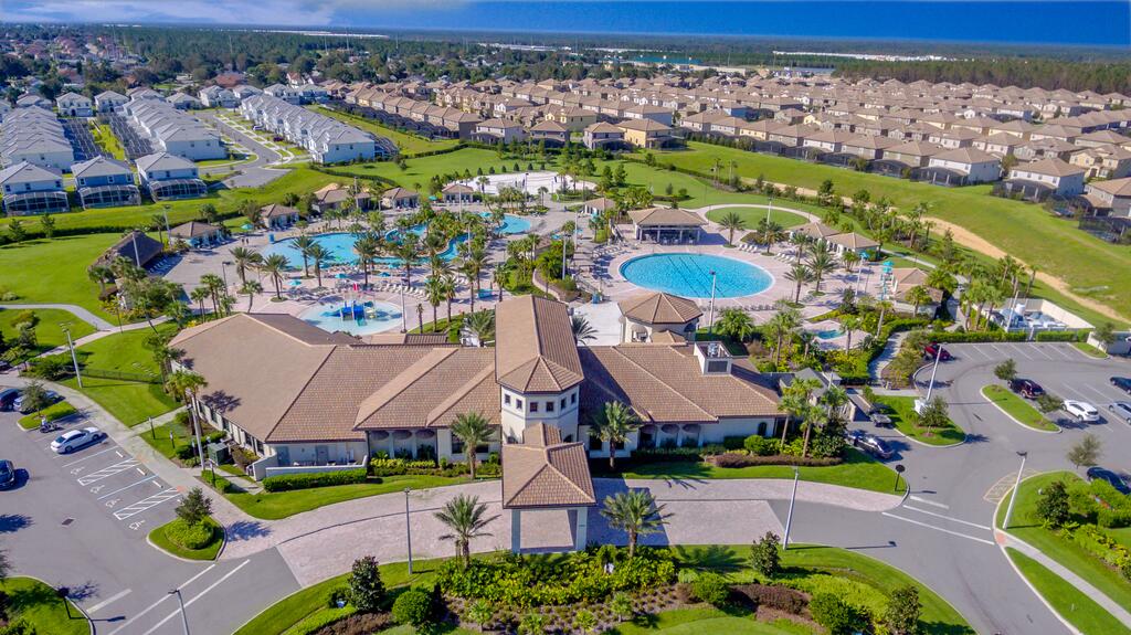 (CM464) Champions Gate Home 4/3 Private Pool & Free Waterpark - thumb 1