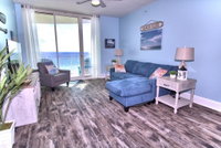 0408 -1B/2 Bath With Bonus Room. Master Bedroom  Living Room Face the Gulf Accommodation Rooms