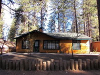 092 Crestwood Retreat Cabin Accommodation Rooms
