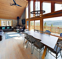 10172 Thomas Drive Home - Accommodation Rooms