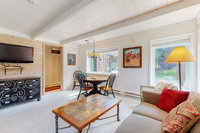 1069 Atelier Accommodation Rooms