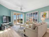106E   Bright 3BR/3BA corner condo with Gulf view Accommodation Rooms