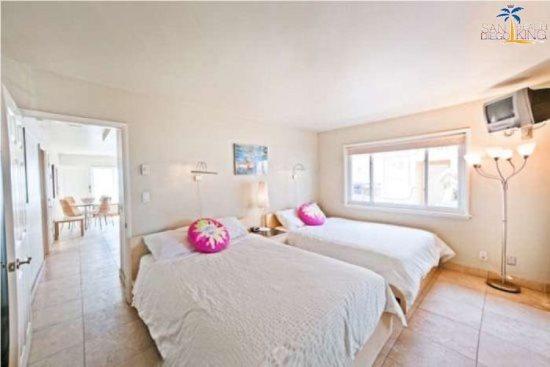 107-Oceanfront Lux 1/7 - thumb 2