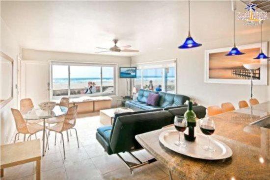 107-Oceanfront Lux 1/7 - thumb 0