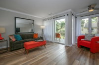 11 Beach Arbor Accommodation Rooms