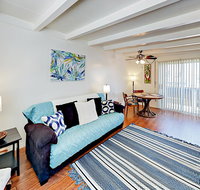 1137 Montauk Ln Apartment Upper Unit Apts - Accommodation Rooms