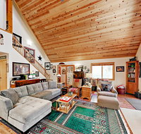 12630 Bernese Lane Home - Accommodation Rooms