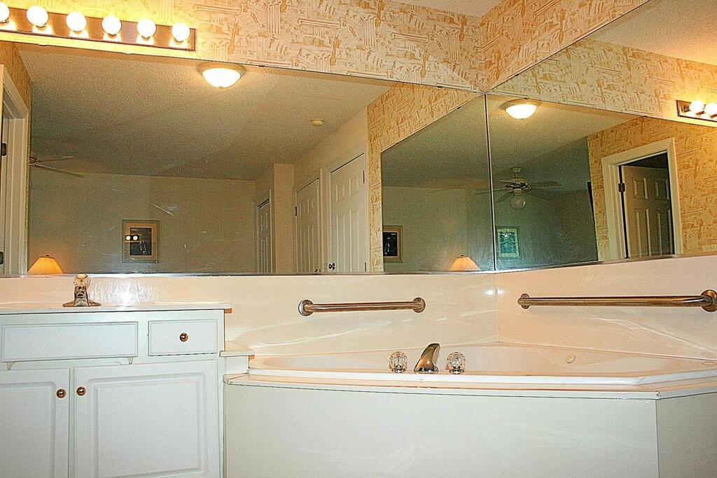 1404L Home - thumb 3