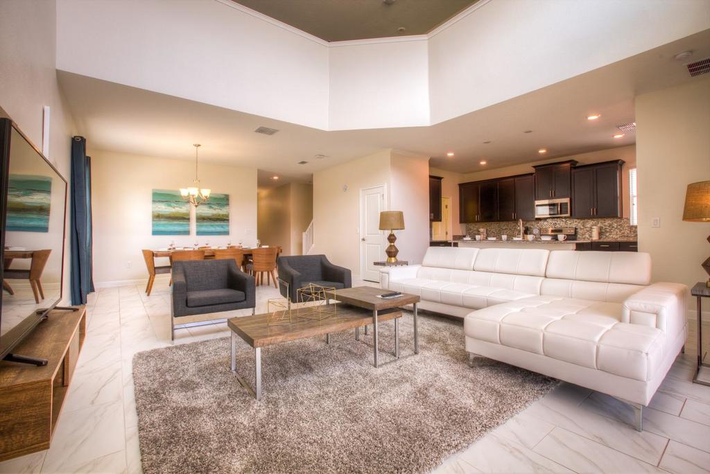 1612 Moon Valley Drive - thumb 0