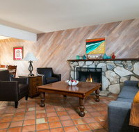 2142 Pierpont Home - Accommodation Rooms