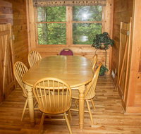 24 Bear Trax Cabin - Accommodation Rooms