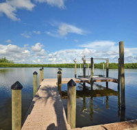 2585 N. Beach Rd - Accommodation Rooms