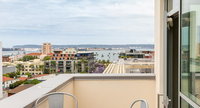 2BD Ocean View  Gatsby Penthouse Little Italy Accommodation Rooms