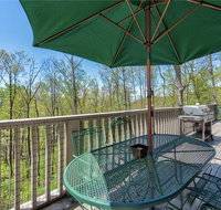 3 Bears Cottage, 2BR, Pet Friendly, Jetted Tub, Pool Access, Sleeps 4 - Accommodation Rooms