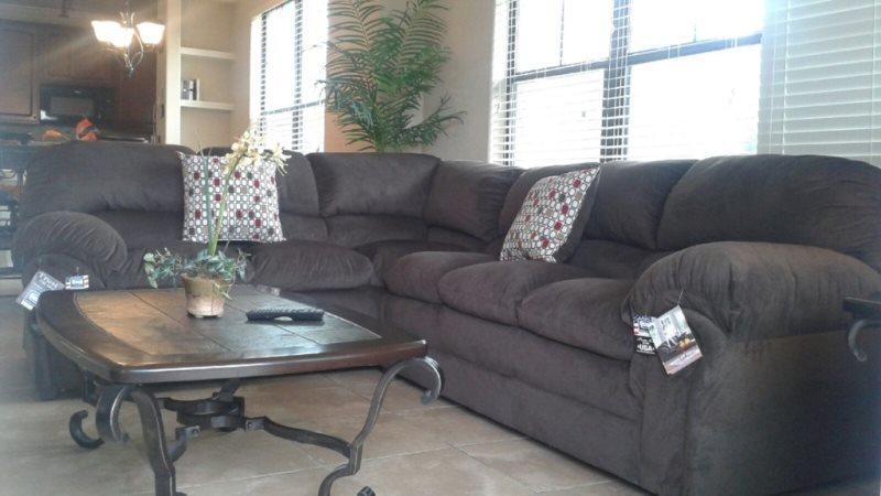 3 Bedroom 3 Bath Condo Close To The Attractions - thumb 1