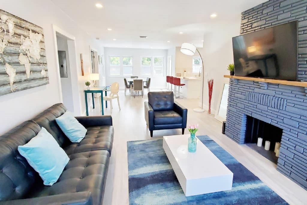 3 Bedrooms Oasis House With Pool In Ft Lauderdale - thumb 2