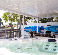 3/2 Lake House With Hot Tub And Bar - Accommodation Rooms