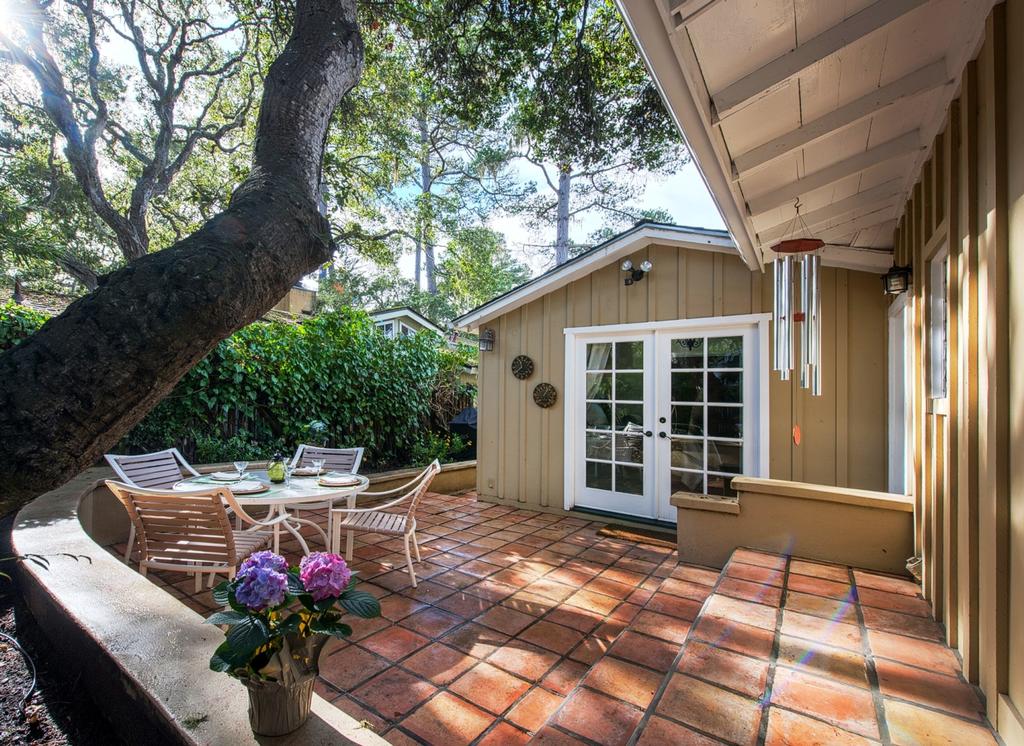 3681 Whispering Waves - thumb 0