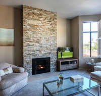 3706 Carmel Hideaway - Accommodation Rooms