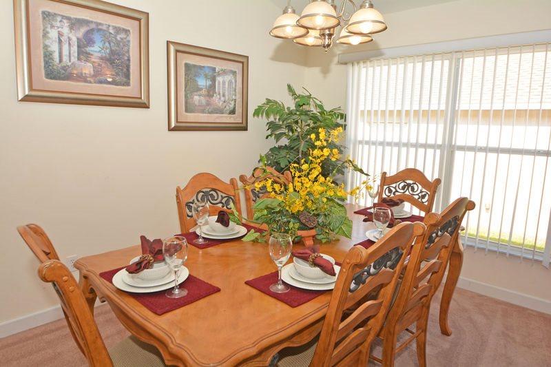 4 Bedroom 3 Bath Pool Home With Games Room - thumb 3