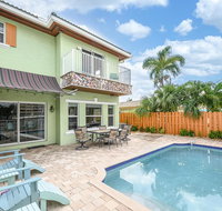 4331 W Tradewinds Ave Duplex Unit A - Accommodation Rooms