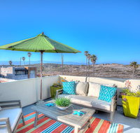 4BR w/ Rooftop Deck, Steps to Shore - Accommodation Rooms