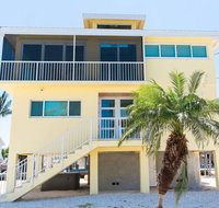 5 Seas Retreat 3bed/2.5bath with dockage - Accommodation Rooms