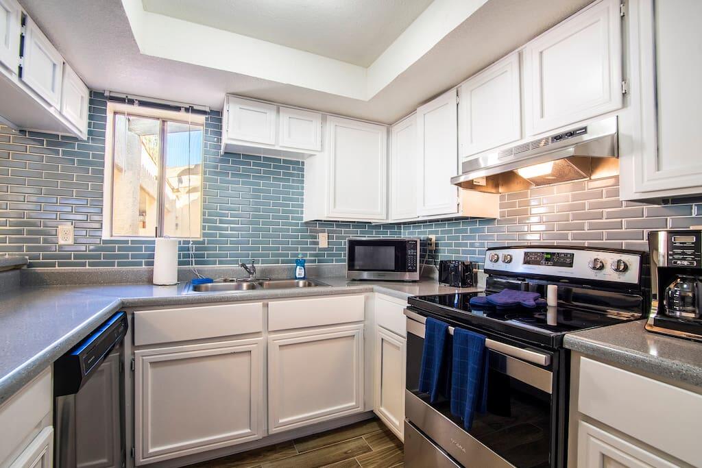 81 3bd 2ba Condo Casa Grande Heated Pool Dog Park - thumb 1