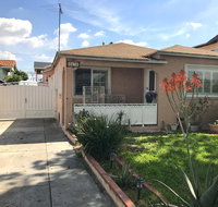 8670 San Carlos Av. South Gate CA 90280 - Accommodation Rooms