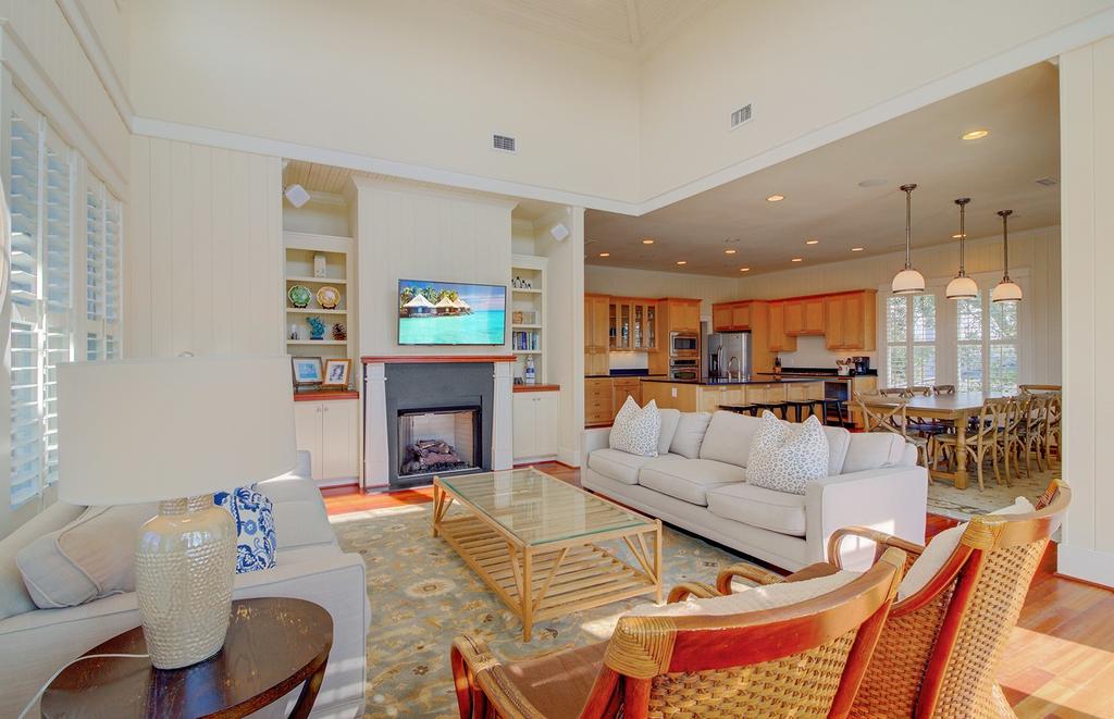 913 Carolina Boulevard - thumb 2