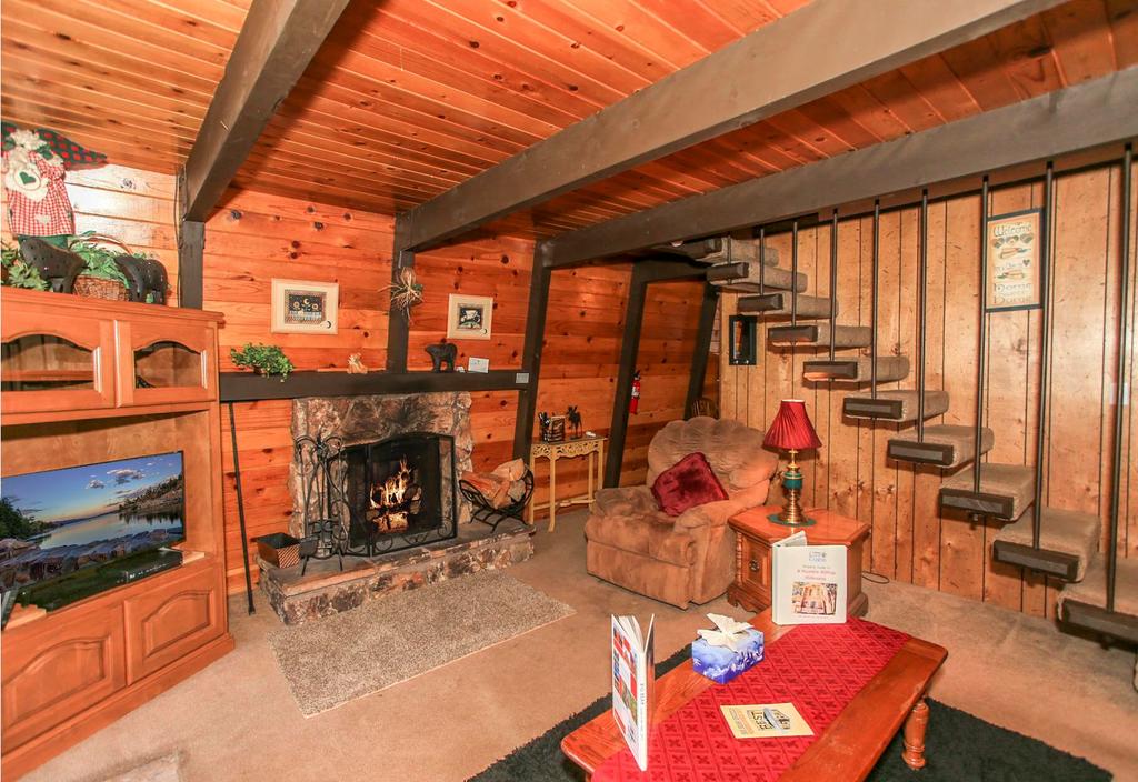 A Humble Hilltop Hideaway - thumb 1