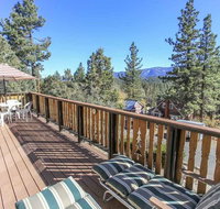Above it All-1685 by Big Bear Vacations - Accommodation Rooms