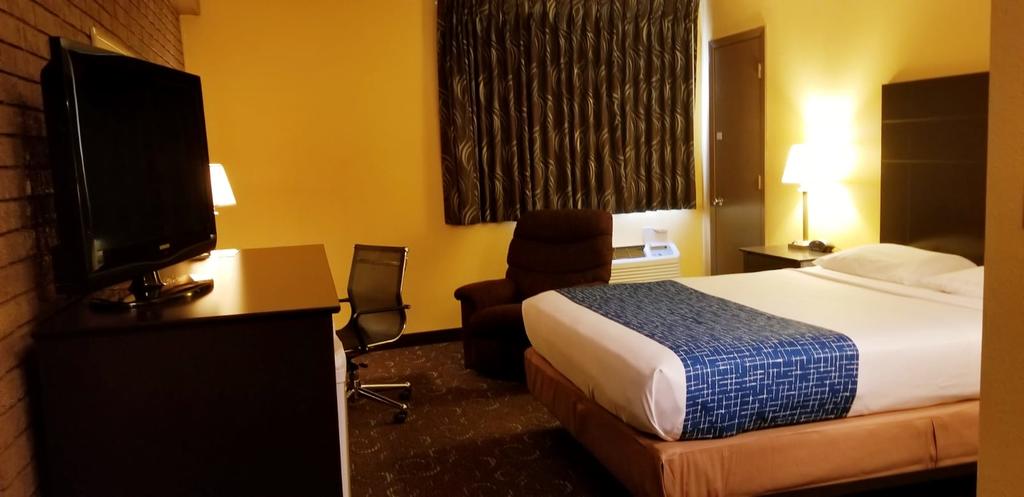 Alexander House Motel - thumb 1