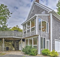 Alluring 3BR Hyannis House Close to Beach - Accommodation Rooms