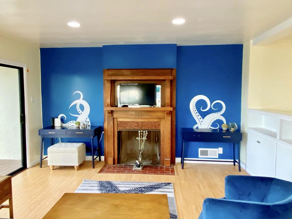 Amazing Location Blocks From Lunada Bay - 4 BR 3 BA. Sleeps 8-10. - thumb 2