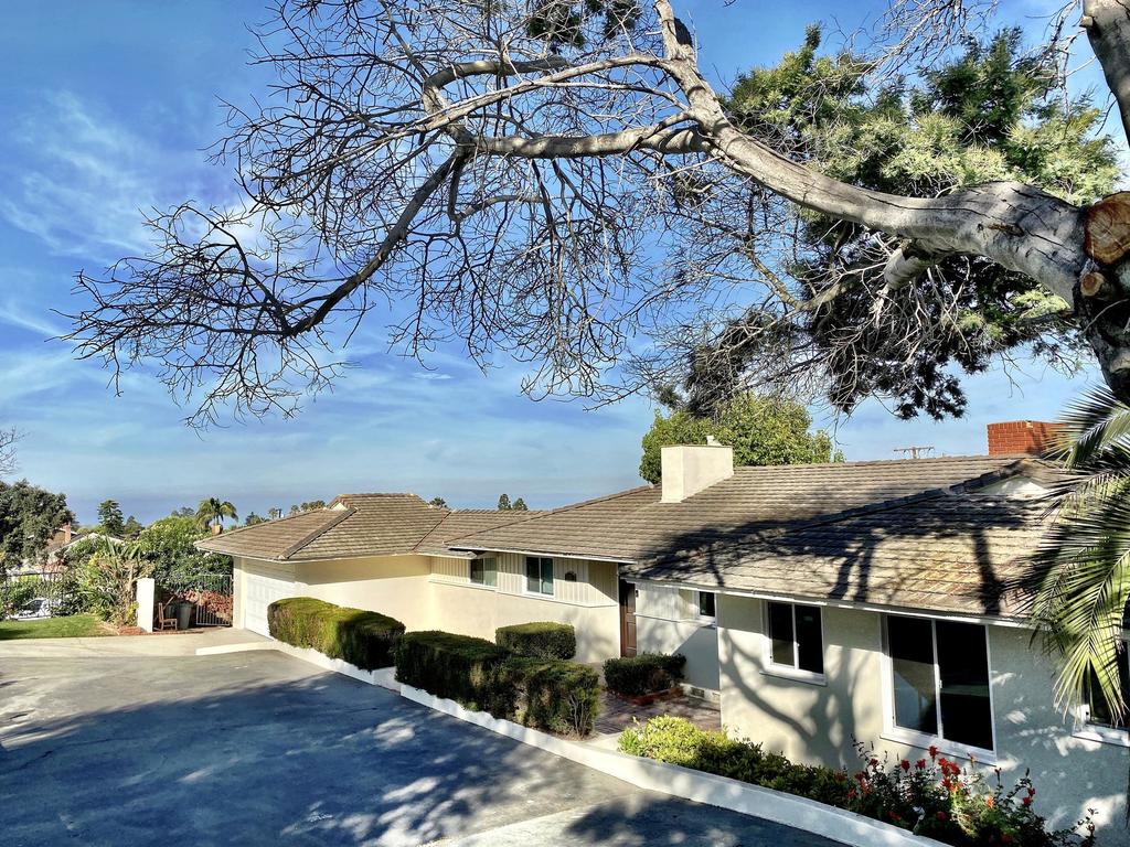 Amazing Location Blocks From Lunada Bay - 4 BR 3 BA. Sleeps 8-10. - thumb 3