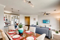 Amazing San Diego Luxury 2BR/2.5 Bath - Free Parking 3300/month for April/May FV5 Accommodation Rooms