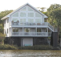 At Water's Edge - Accommodation Rooms