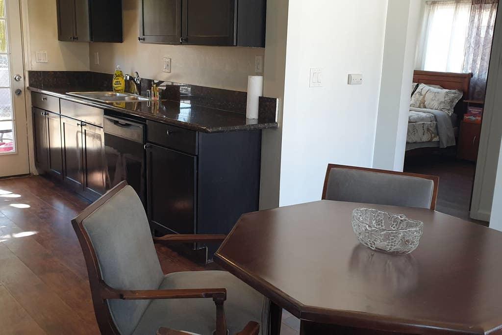 Attractive Cute House Heart Of San Diego Private - thumb 1