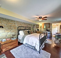 Augusta Studio at Halcyon Spa Bed and Breakfast - Accommodation Rooms