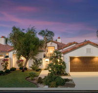 AVAILABLE 1 MTH RENTAL-SLEEPS 13-POOL TBL MORE - Accommodation Rooms