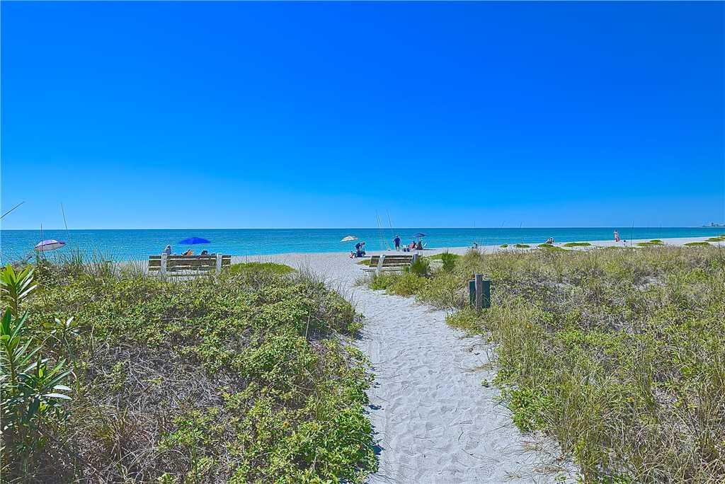 Bay Tree Club 106, 2 Heated Pools, 2 Bedrooms, Spa, WiFi, Sleeps 6 - thumb 2
